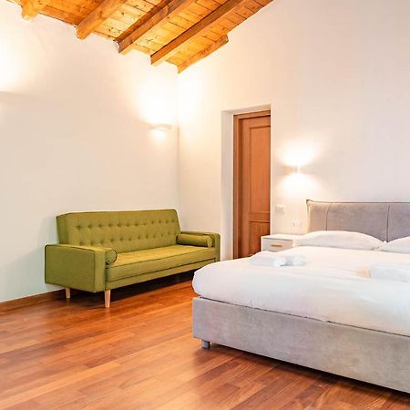 Appartamento Le Guglie In Piazza Castello - Centro Storico Milano Ngoại thất bức ảnh
